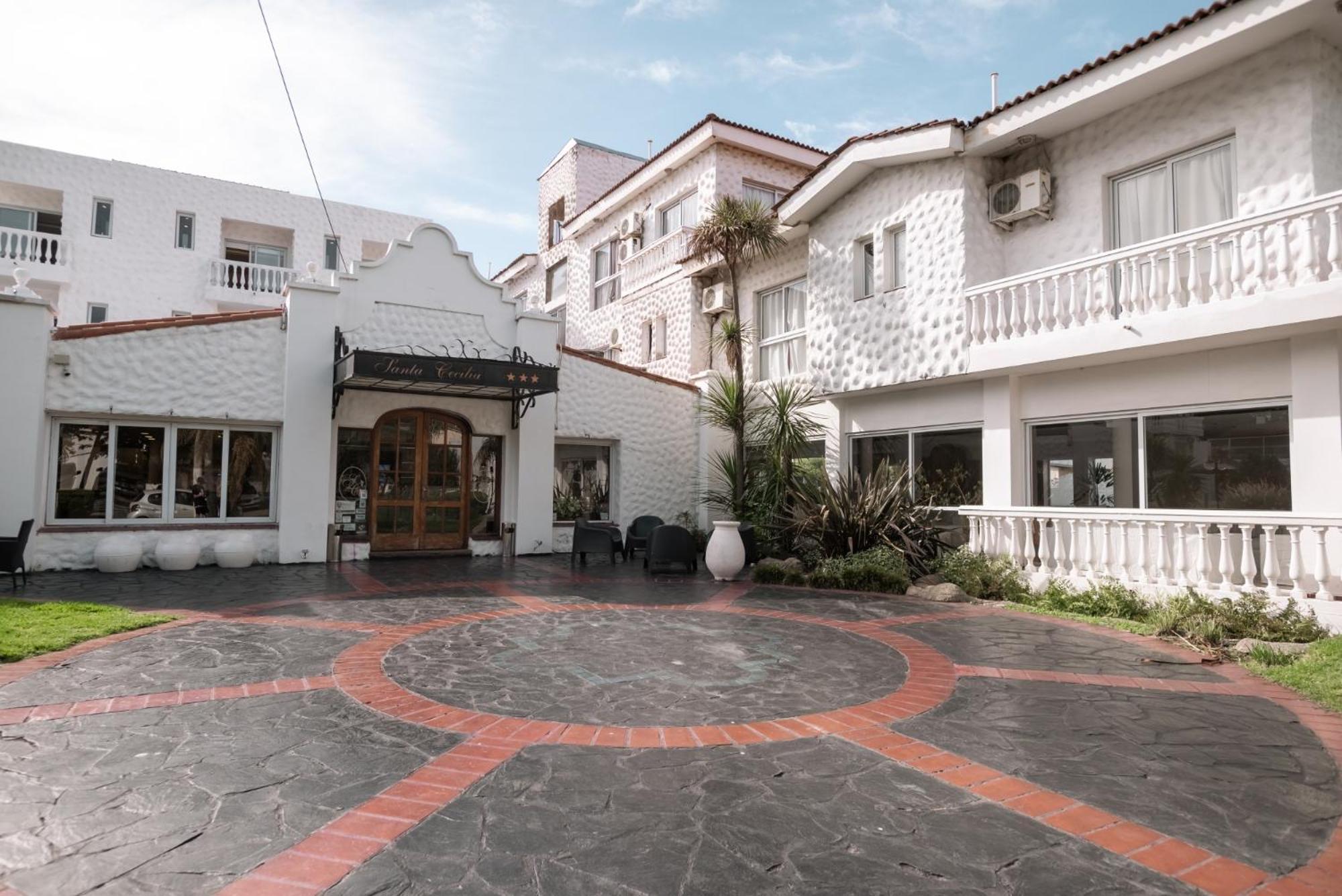 Hotel Santa Cecilia & I 3*