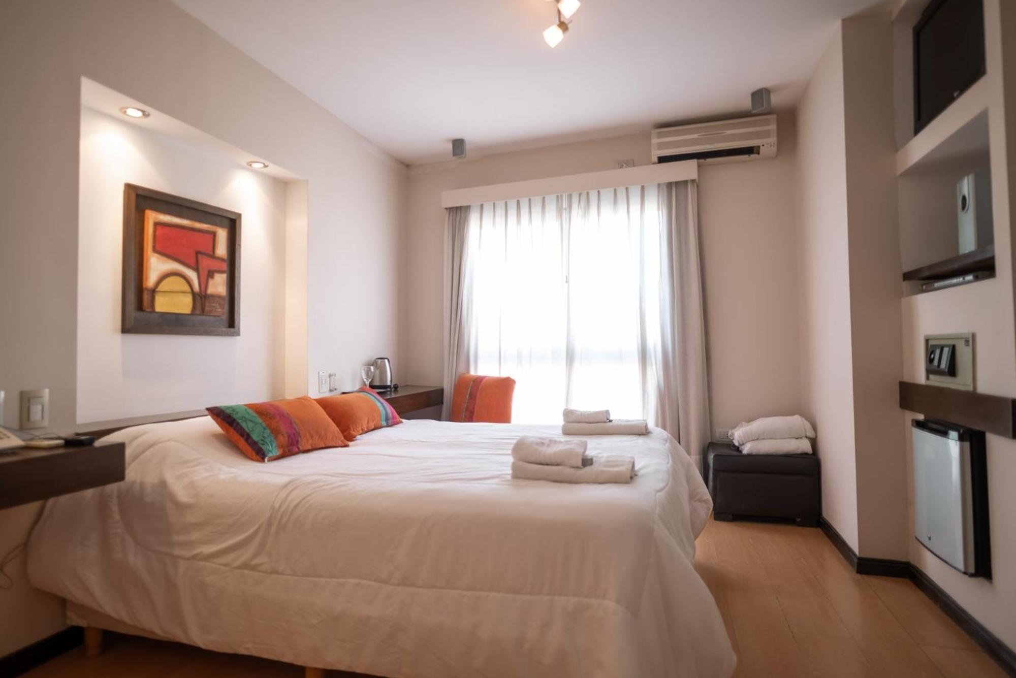 Santa Cecilia & I Hotel 3*